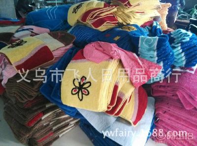 【花仙女浙江地墊地毯門墊批發(fā)/金華植絨地墊印花地墊廠家直銷】義烏市飛人日用品商行 - 產(chǎn)品庫(kù)